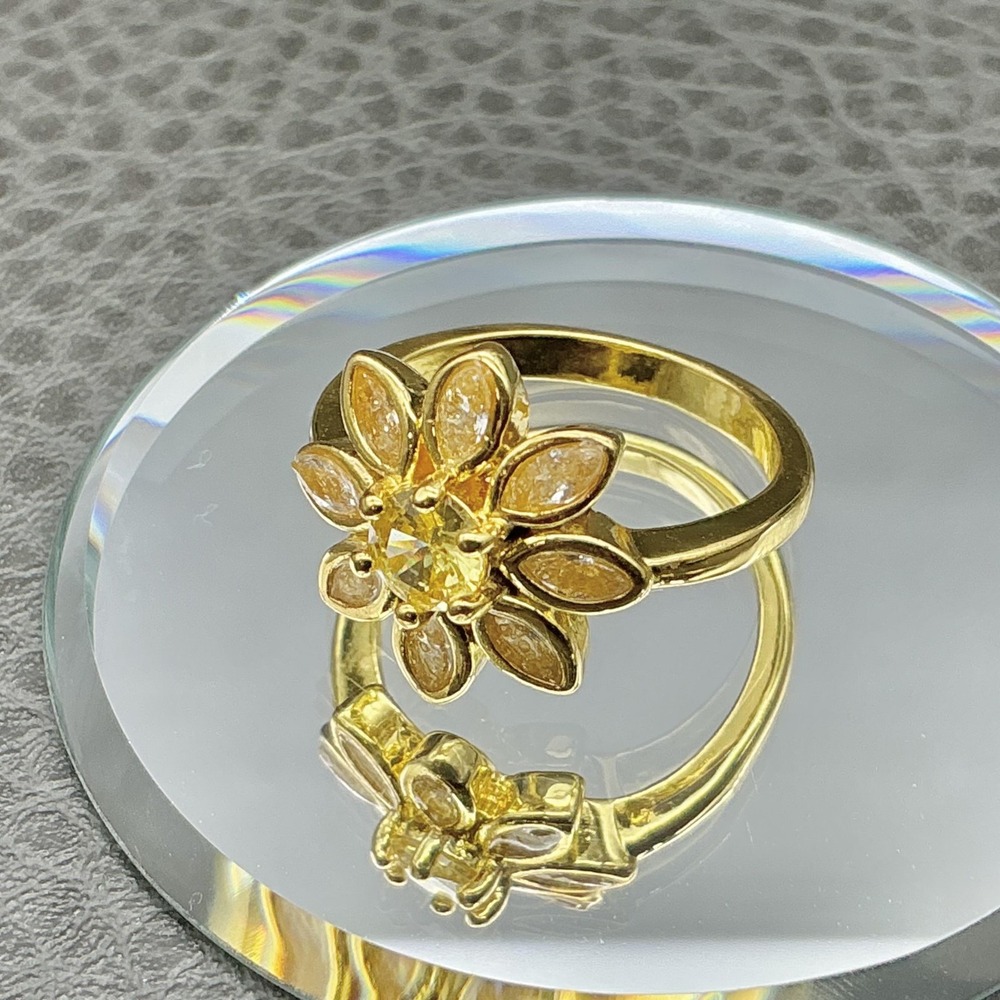 Ring Size 7 Gold Tone Yellow Flower‎ Cocktail Ring Womens Statement Jewelry